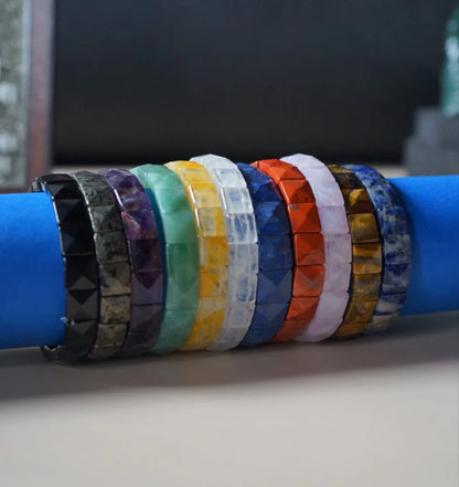 Pyramid facets square bracelet.